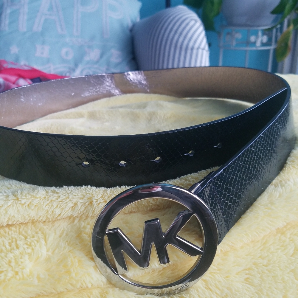 Michael Kors black belt